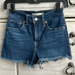 Levi Jean Shorts